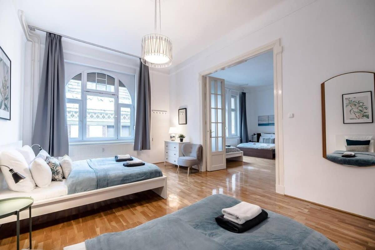 Ultra Spacious In Vaci Street Apartamento *